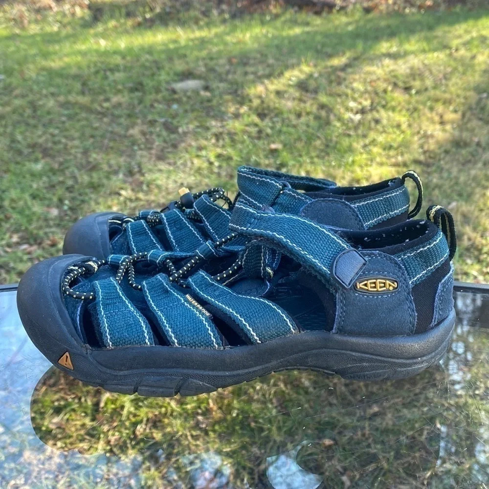 Keen Pin On Cute Orthopedic Shoes Waterproof unisex blue